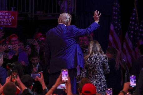 Asesora aclara: Lo que dijo un cómico sobre PR no refleja opiniones de Trump ni de la Campaña