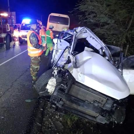 Confirmados dos fallecidos en accidente autopista Azua-Baní; se cree hay un tercero..