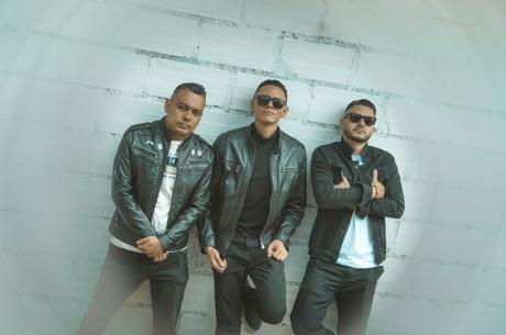 Sin Compromiso presenta ‘Ni un paso atrás’, una canción de resiliencia y aprendizaje en tono punk rock