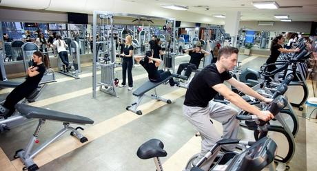 Errores más comunes al empezar en el gimnasio y cómo evitarlos Errores más comunes en el gimnasio y cómo evitarlos