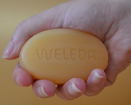 Jabón de Ducha Solido “Shower Bar Ginger & Petitgrain” de WELEDA Jabón de Ducha Solido “Shower Bar Ginger & Petitgrain” de WELEDA