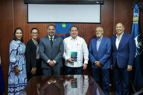 Director del SNS, Mario Lama, destaca visita le hizo el Defensor del Pueblo.