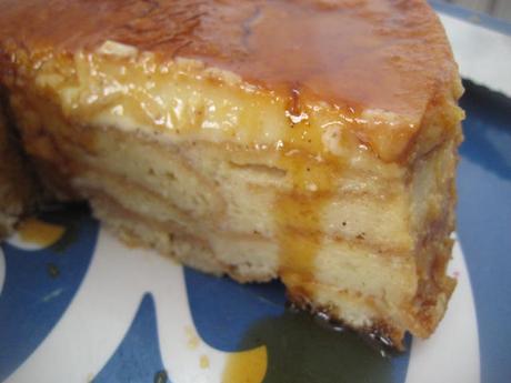 PASTEL DE PLÁTANOS, NATA Y MAGDALENAS