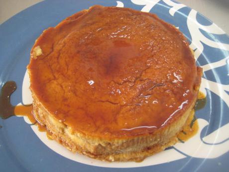 PASTEL DE PLÁTANOS, NATA Y MAGDALENAS