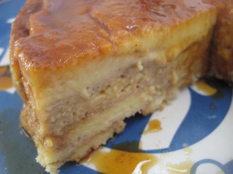 PASTEL DE PLÁTANOS, NATA Y MAGDALENAS