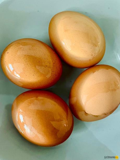 Huevos escalfados (sous vide) exquisita y mundana sencillez