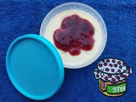 Panna Cotta con coulis de frutos del bosque