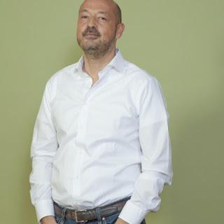 Reseña: La peluquera y Proust, Stéphane Carlier (Duomo ediciones, 3 de junio 2024) Reseña: La peluquera y Proust, Stéphane Carlier (Duomo ediciones, 3 de junio 2024)