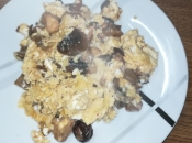 Revuelto sobras pollo setas