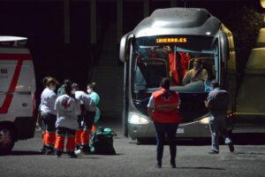 Llega otro cayuco con 69 migrantes a la isla de El Hierro