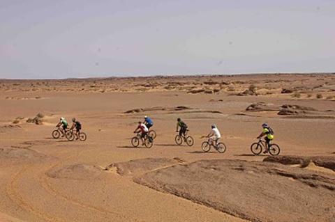 Finaliza la Sahara Bike Race