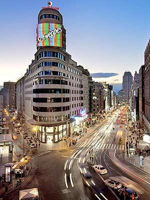 Sobre la Gran Vía Sobre la Gran Vía
