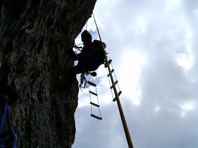 ESCALADA PRIMEROS PASOS