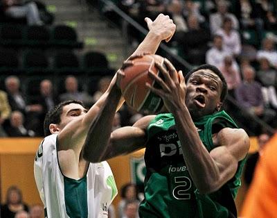 El objetivo mínimo de la Penya, más lejos