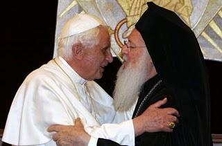 PAPA RATZINGER: 6 ATAQUES, 6 MENTIRAS, 6 RESPUESTAS