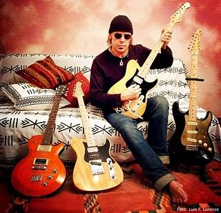 Javier Vargas. Nuestro Pequeño Santana