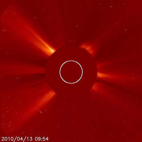 El Sol expulsó una gran eyección de masa coronal