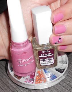 Buy In Coins: Piedrecitas para las uñas