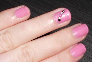 Buy In Coins: Piedrecitas para las uñas