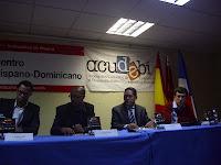 Presentación de Taxi libre, taxi ocupado de Roberto García