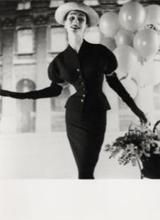 65 años de New look – Primera colección de Christian Dior