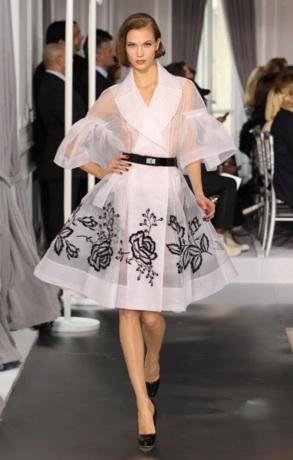65 años de New look – Primera colección de Christian Dior