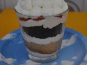 Trifle fresas, bizcocho chocolate negro crema chantilly!!!!!