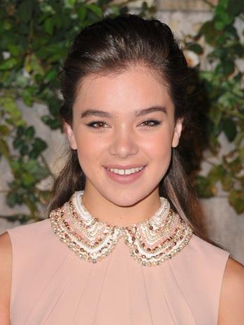 Hailee Steinfeld se une a Can A Song Save Your Life?