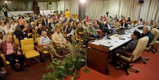 Fidel: británicos queda remedio negociar irse