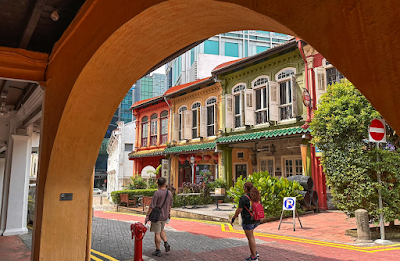 LA COLINA DE LA ESMERALDA EN SINGAPUR