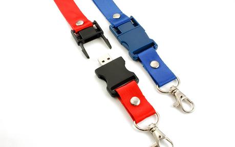 Uso de Pendrives Personalizados en Entidades Educativas Uso de Pendrives Personalizados en Entidades Educativas