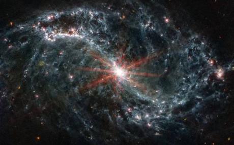 Estudio pone en duda la teoría sobre la formación de las galaxias Estudio pone en duda la teoría sobre la formación de las galaxias