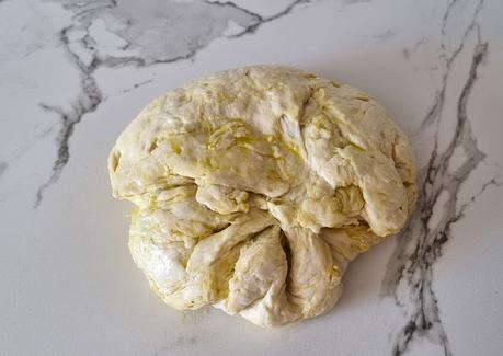 Masa de pizza de larga fermentación (mínimo 24 horas)