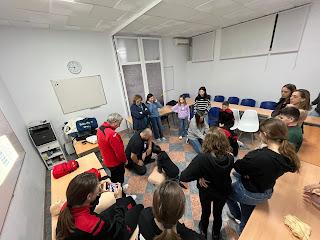 Actividad intensa del GEV (exploración, deporte, investigación, divulgación, competición, formación...) Actividad intensa del GEV (exploración, deporte, investigación, divulgación, competición, formación...)