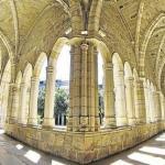 Los enterramientos del claustro de la catedral