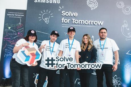 Estudiantes del Maule ganan primer lugar de Solve for Tomorrow 2024 con proyecto que identifica Fake News samsung-111 (1)