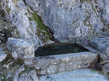 Vega Enol-Vegarredonda-Mirador de Ordiales-El Porru la Cueva Armada-El Jayáu