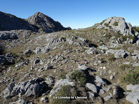 Vega Enol-Vegarredonda-Mirador de Ordiales-El Porru la Cueva Armada-El Jayáu