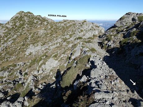 Vega Enol-Vegarredonda-Mirador de Ordiales-El Porru la Cueva Armada-El Jayáu