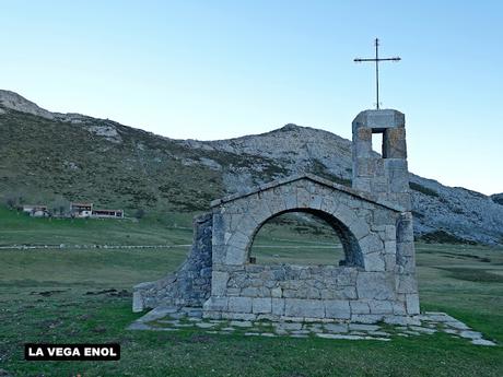 Vega Enol-Vegarredonda-Mirador de Ordiales-El Porru la Cueva Armada-El Jayáu