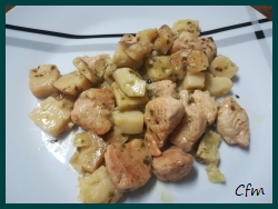 Pollo al ajillo con patatas guisadas
