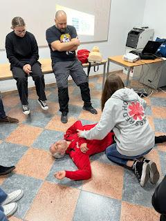 Taller de Soporte Vital Básico y Primeros Auxilios Taller de Soporte Vital Básico y Primeros Auxilios