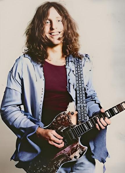 Efemérides del Rock y Heavy Metal: Qué pasó un 24 de Noviembre Efemérides del Rock y Heavy Metal: Qué pasó un 24 de Noviembre