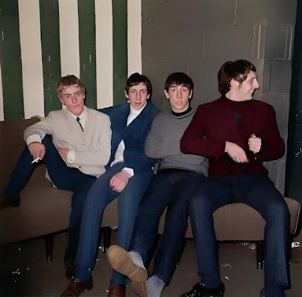 Efemérides del Rock y Heavy Metal: Qué pasó un 24 de Noviembre Efemérides del Rock y Heavy Metal: Qué pasó un 24 de Noviembre