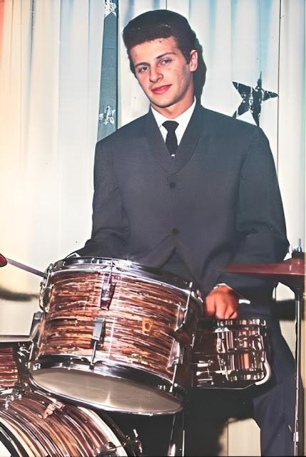 Efemérides del Rock y Heavy Metal: Qué pasó un 24 de Noviembre Efemérides del Rock y Heavy Metal: Qué pasó un 24 de Noviembre