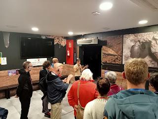 Breve crónica del V Encuentro Ibérico de Biología Subterránea (Nerja, Málaga) Breve crónica del V Encuentro Ibérico de Biología Subterránea (Nerja, Málaga)