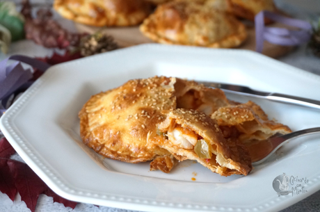 Empanadillas rellenas de fritada con bacalao