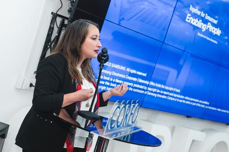 118 estudiantes se gradúan tras capacitación gratuita en Inteligencia Artificial y Big Data GloriaMoya_Directora Regional CORFO Metropolitano