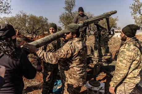 Las autoridades paralelas en Idlib afirman que la ofensiva rebelde en Alepo busca «liberar al pueblo sirio»