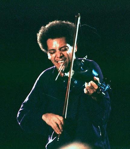 Efemérides del Rock y Heavy Metal: Qué pasó un 30 de Noviembre Efemérides del Rock y Heavy Metal: Qué pasó un 30 de Noviembre